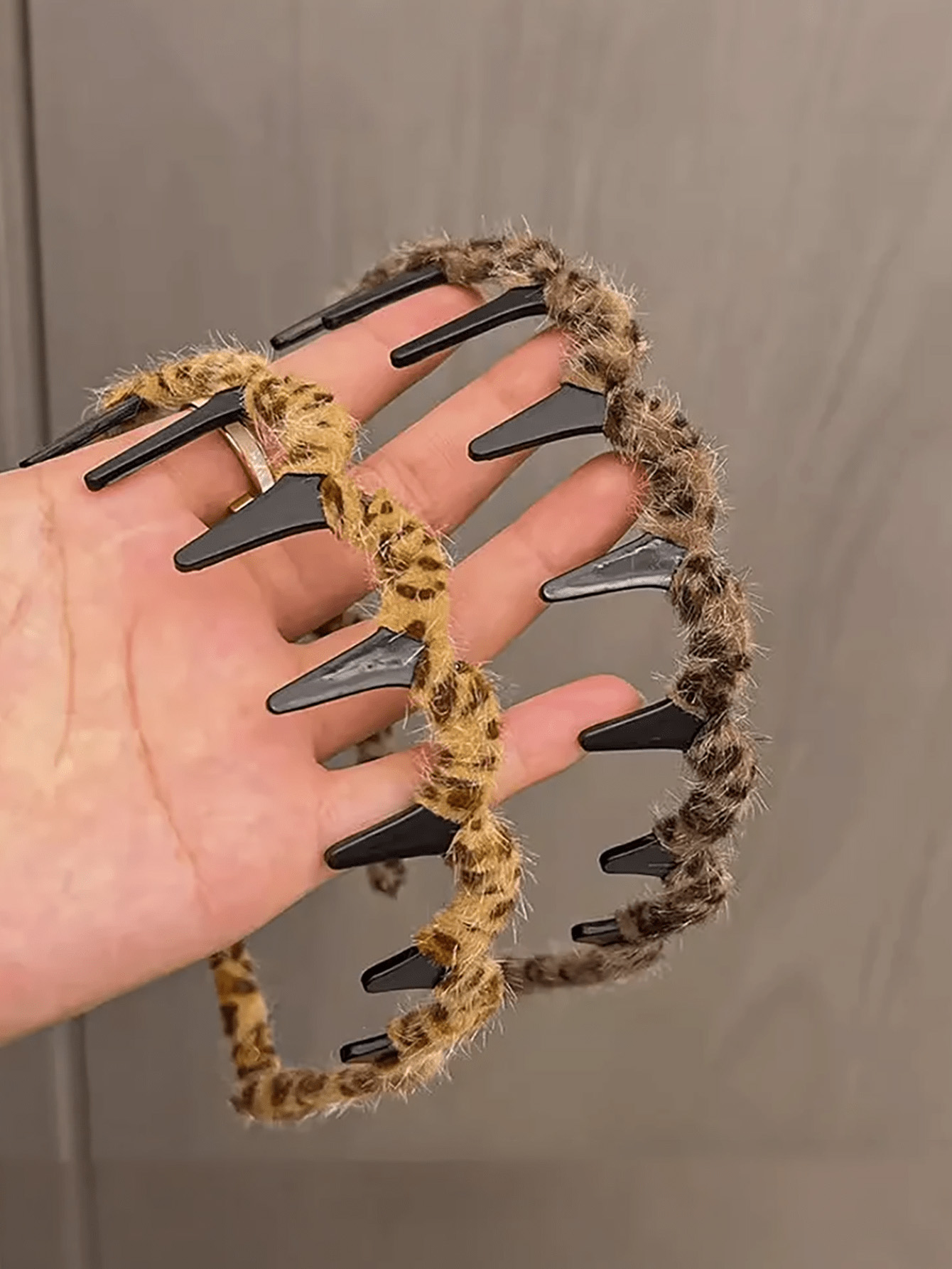 Leopard Print Wavy Headband fo - Women Accessories Shop Design ulasan dan harga